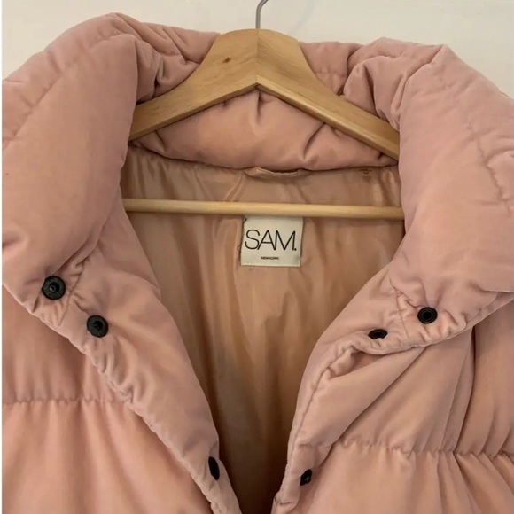 SAM Blush Quilted Jacket - Picture 3 of 5